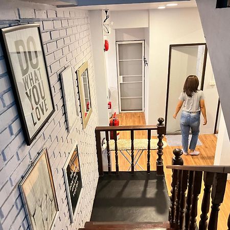 Mini-Me Home, A Cozy Entire House In Old City Chiang Mai Exterior photo